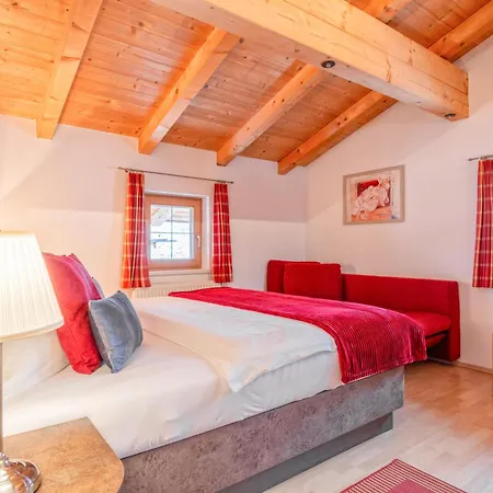 Rosalie-lorena Chalet