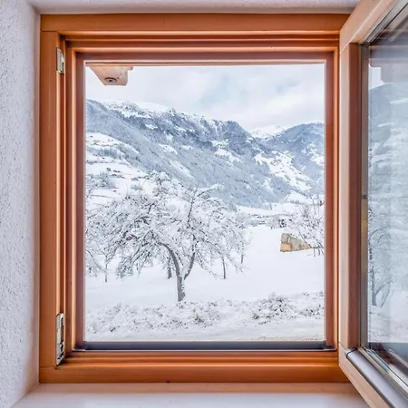 Rosalie-lorena Chalet