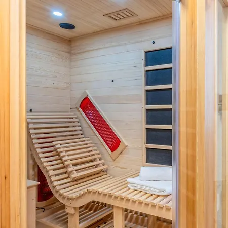 Rosalie-lorena Chalet *