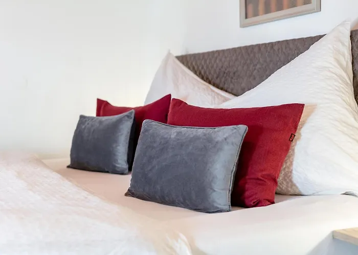 Rosalie-lorena * ラムサウ・イム・ツィラータール