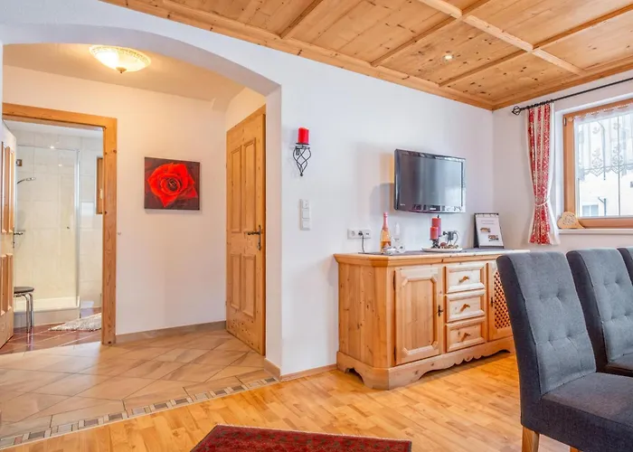 Rosalie-lorena Chalet